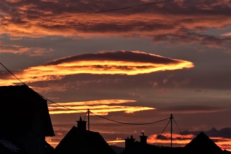 Seltene Wolkenbilder über Sankt Marein